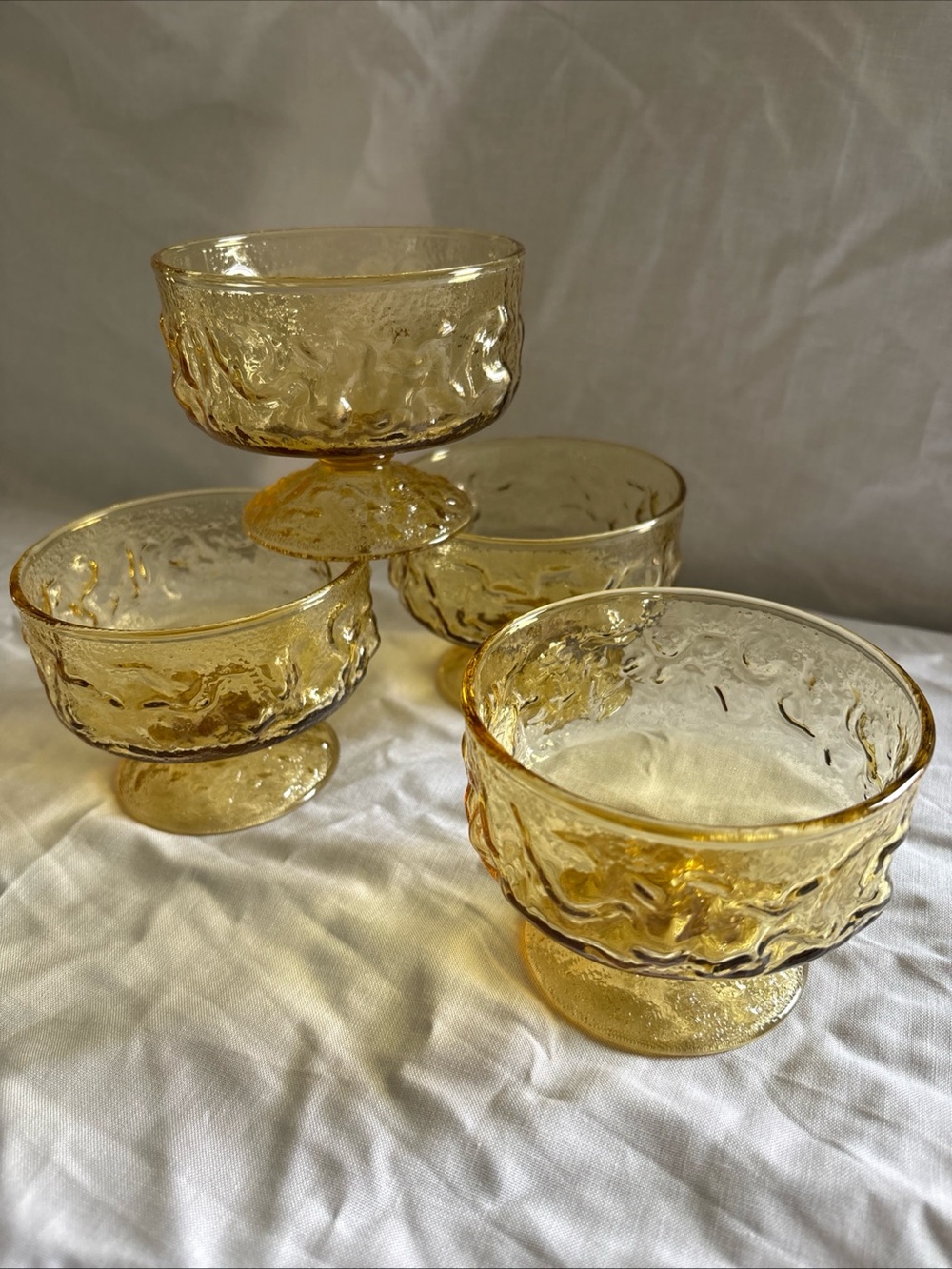 4 vintage Anchor Hocking Milano honey gold sherbet cups dessert bowls MCM